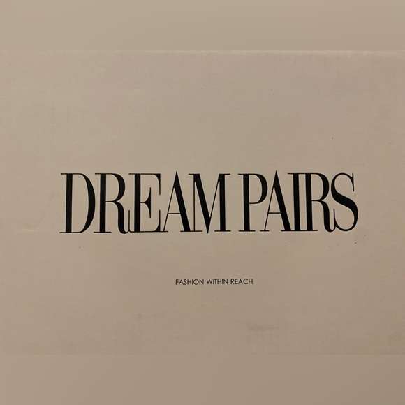 White heels - Picture 3 of 5